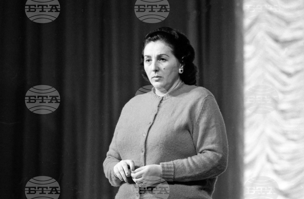 Гена Димитрова - оперна певица  сопрано
