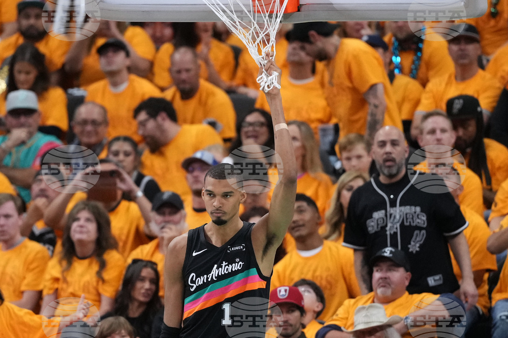 Timberwolves Spurs Basketball