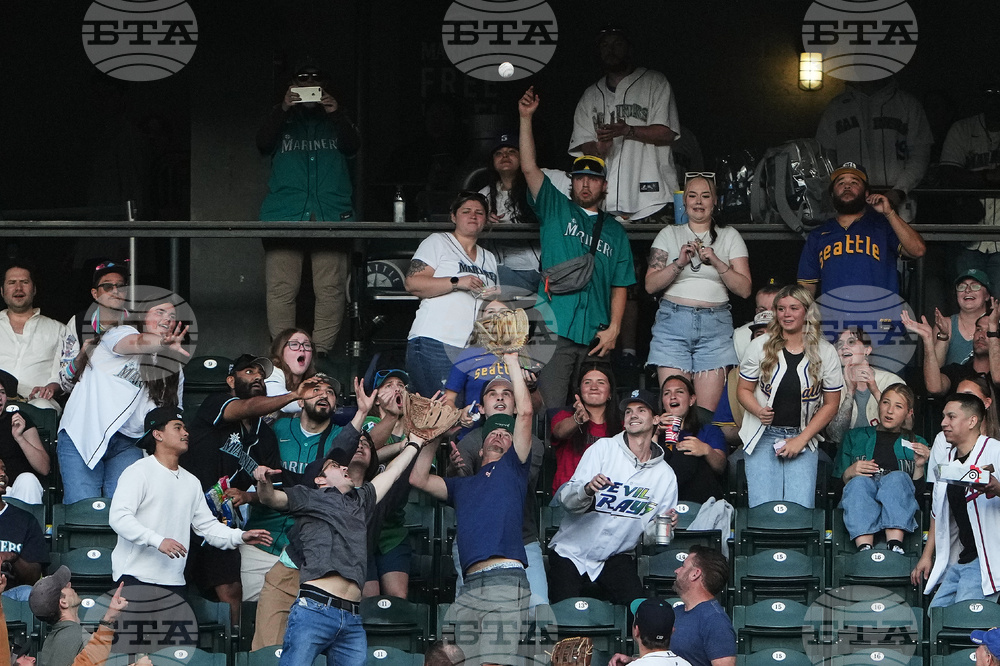 Braves Mariners Baseball