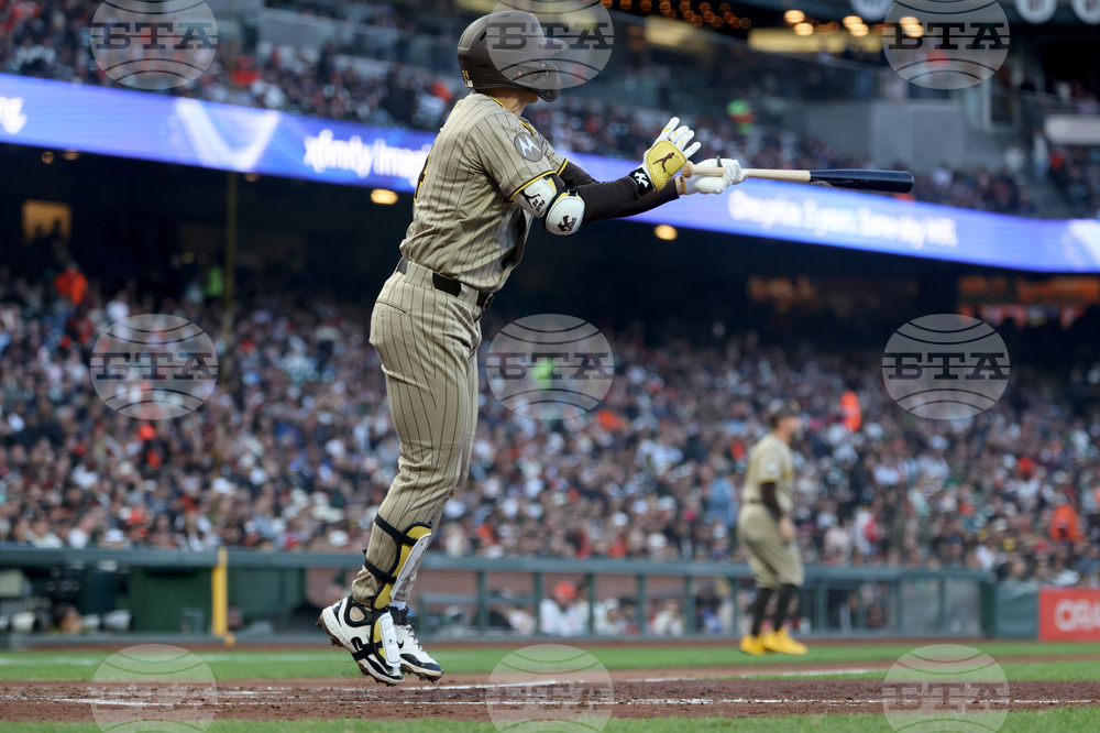 Padres Giants Baseball