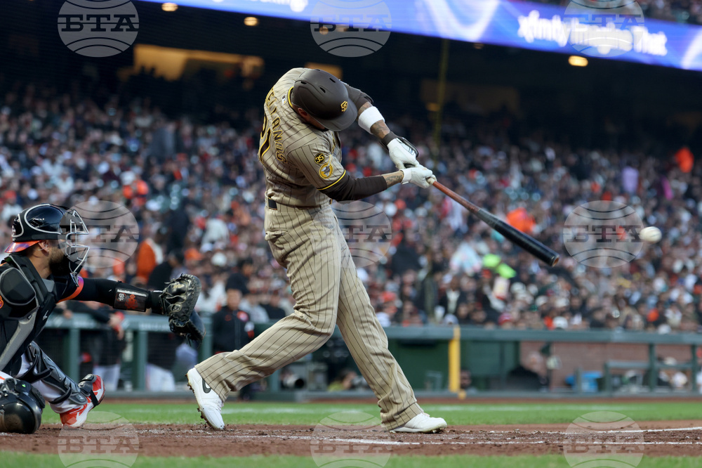 Padres Giants Baseball