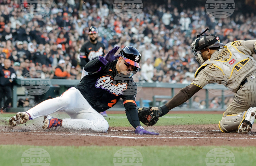 Padres Giants Baseball