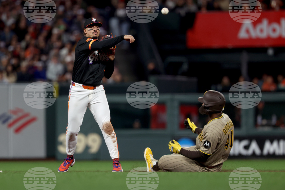 Padres Giants Baseball