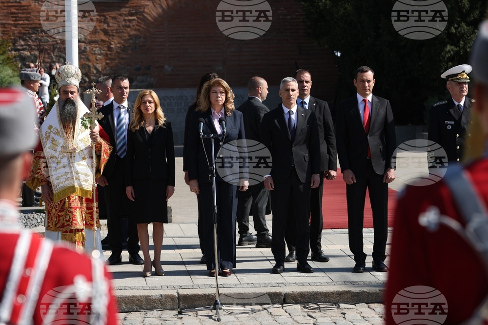 Ден на храбростта и празник на Българската армия - 6 май - водосвет на бойните знамена