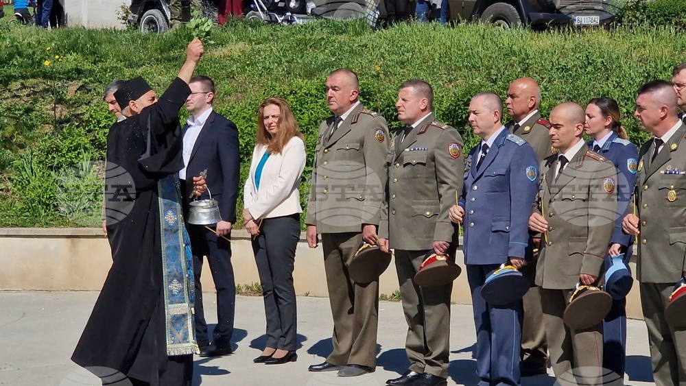 Стара Загора - Ден на храбростта и празник на Българската армия - 6 май - водосвет - знамена