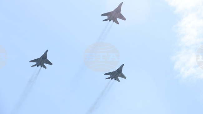 Defence Ministry Explores MiG-29, F-16 and Gripen Options, Democratic Bulgaria Opposes MiG-29 Acquisition