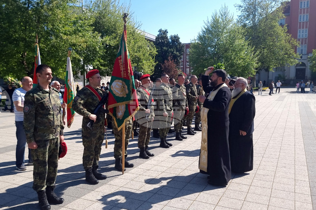 Плевен - Гергьовден - освещаване на бойно знаме