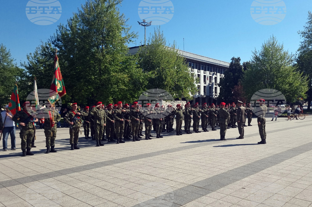 Плевен - Гергьовден - освещаване на бойно знаме