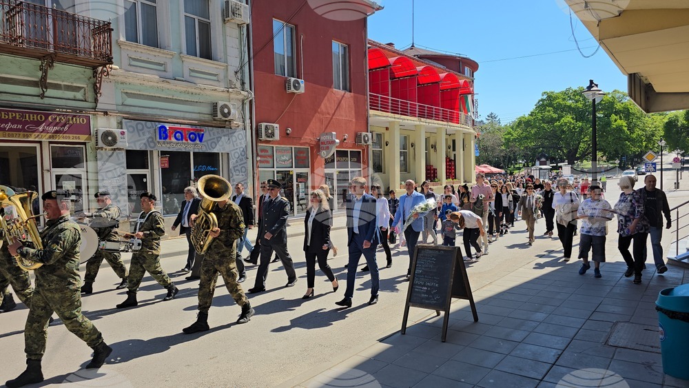 Свищов - Ден на храбростта и празник на Българската армия - 6 май - честване