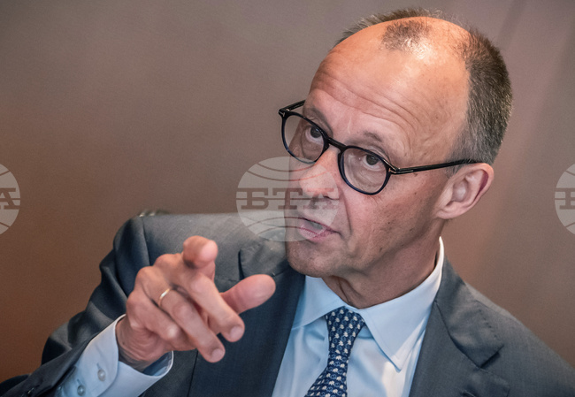 Германия е спряла около 35 000 мигранти на границите си през първата година на канцлера Мерц, оповести вътрешното министерство