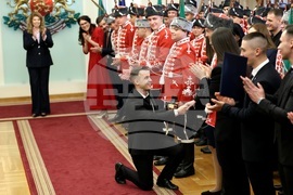Илияна Йотова - ученически гвардейски отряди