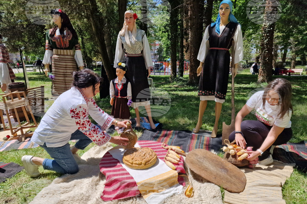 Радомир - алея на занаятите - „Заедно на Гергьовден“