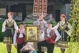Трявна - шествие - Гергьовден