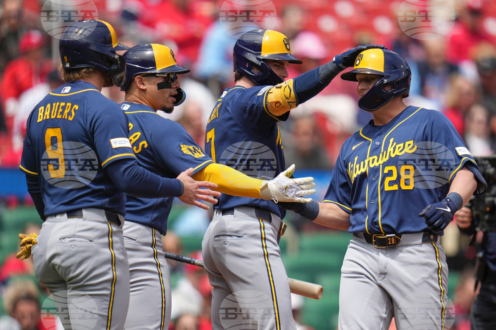 Brewers Cardinals Baseball