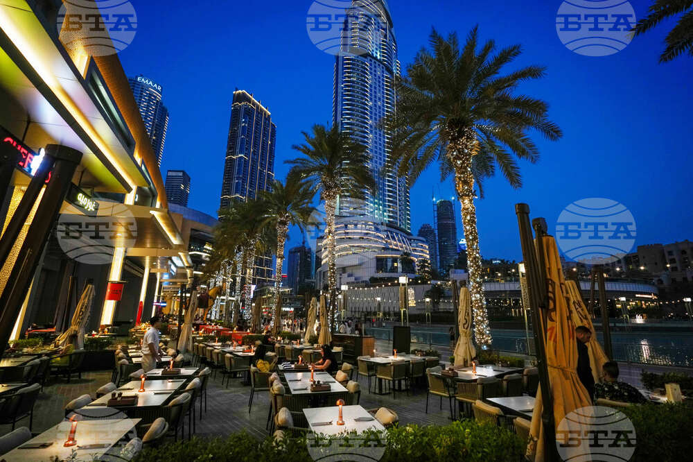 Emirates Daily Life