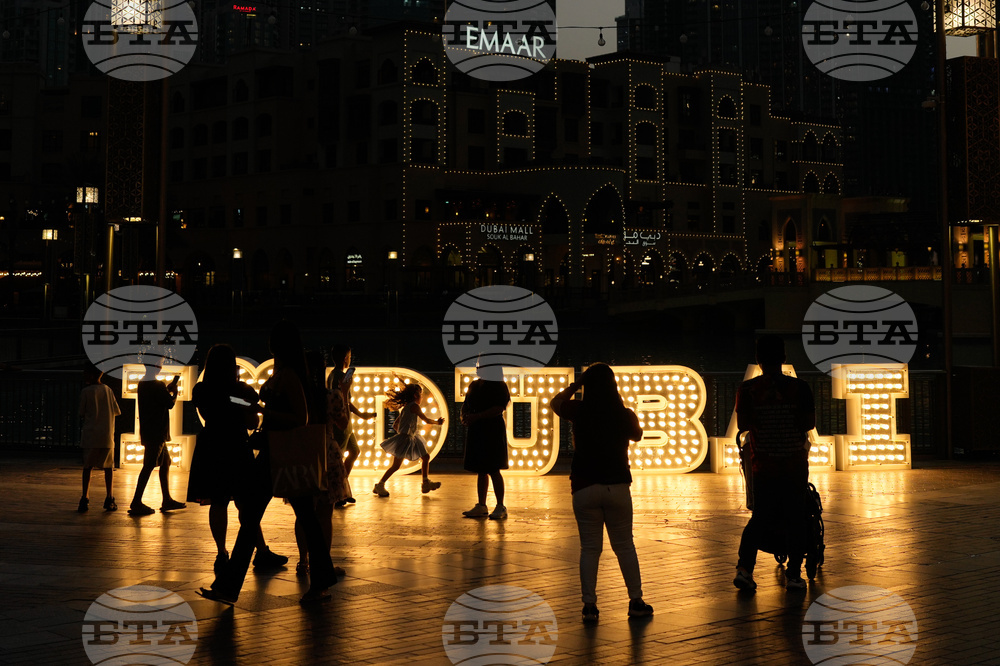 Emirates Daily Life