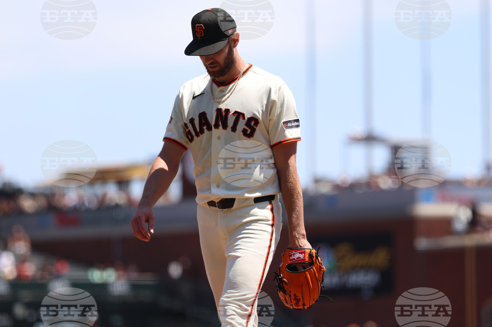 Padres Giants Baseball