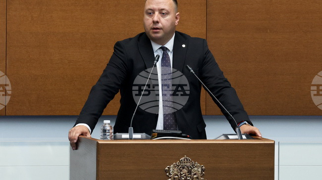 Vazrazhdane Says Progressive Bulgaria Seeks to Curb Parliamentary Oversight