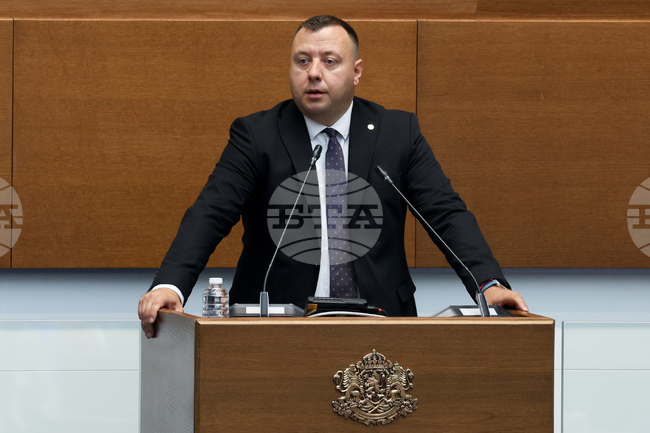 Vazrazhdane Proposes Measures to Allow Renewed Russian Oil Imports, Lower Fuel Prices