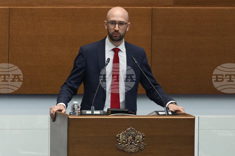 Bulgaria's Finances Adequate under Extended Budget, Finance Minister Says