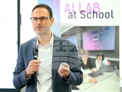 Втора английска езикова гимназия „Томас Джеферсън“ - AI Lab - откриване