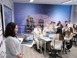 Втора английска езикова гимназия „Томас Джеферсън“ - AI Lab - откриване