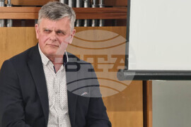 Ямбол - книга - авиация - представяне