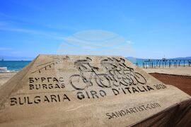 Бургас - Giro d’Italia 2026 - пясъчна скулптура