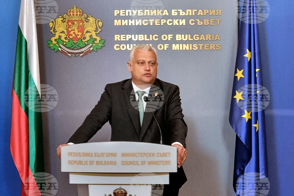 Министерски съвет - Емил Дечев - брифинг