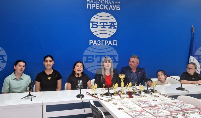 Успехите са доказателство за нивото на подготовка и за дългогодишните традиции на Музикалната школа в Разград, каза директорът Деян Денчев