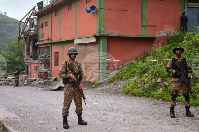 Pakistan India