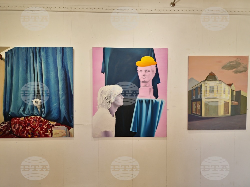 Бургас - „Ателие Живопис. Учители и ученици“ - изложба