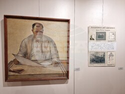 Ямбол - изложба - „Личността зад портрета“
