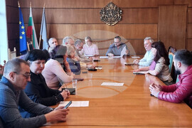 Плевен - почетни граждани - комисия