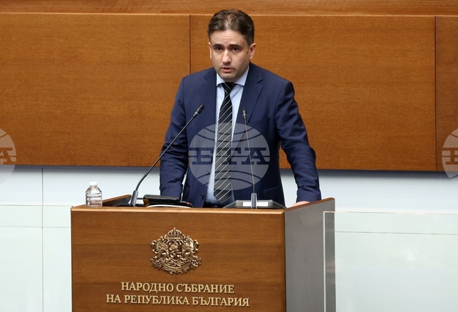 Democratic Bulgaria Will Not Back Proposed Cabinet but Wishes them Success, Deputy Floor Leader Says