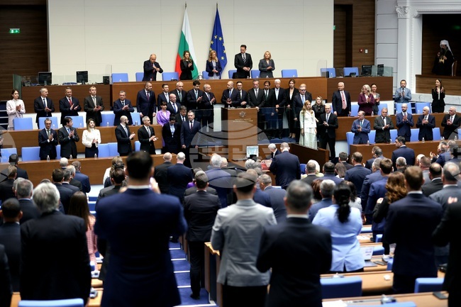 Новоизбраният Министерски съвет положи клетва пред 52-рото Народно събрание