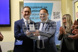 Пловдив - Откриване на лаборатории по физика, химия, биология, информатика и роботика