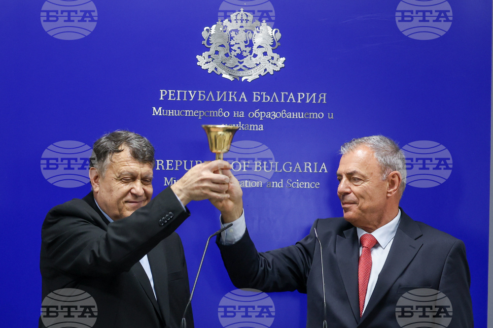 Министерство на образованието и науката - церемония по предаване и приемане на властта
