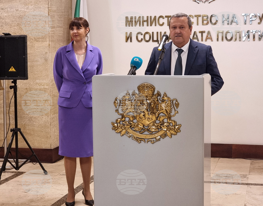 Nataliya Efremova Assumes Office as Labour Minister