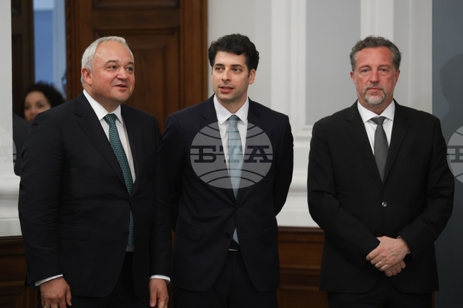 Cabinet Appoints Chairs of Council for Cooperation on Ethnic Issues, of Advisory Council on Green Deal