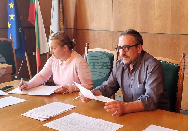 Плевен - почетни граждани - комисия