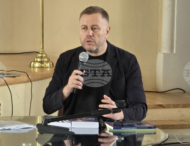 Среща с журналиста Георги Милков ще се състои на 30 май в централната библиотека на Айндховен