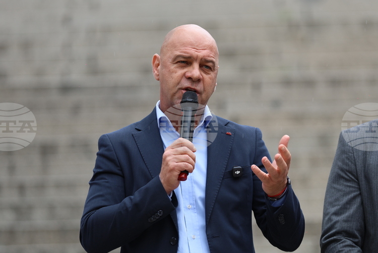 Plovdiv Mayor Reports 20% Tourism Growth During Opening of Wine and Gourmet Festival