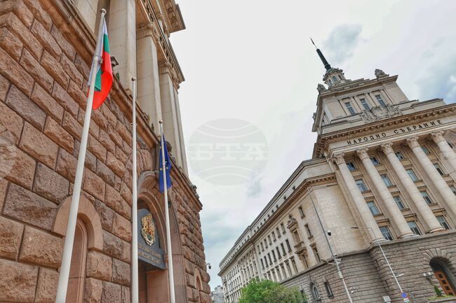 Назначени са шестима нови заместник-министри 