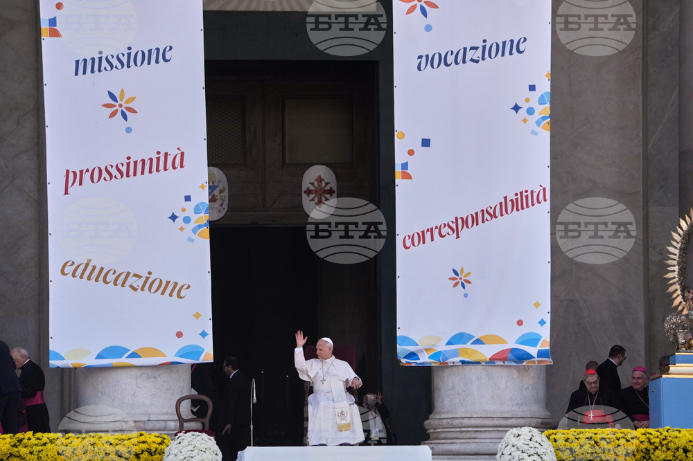 Italy Pope Naples