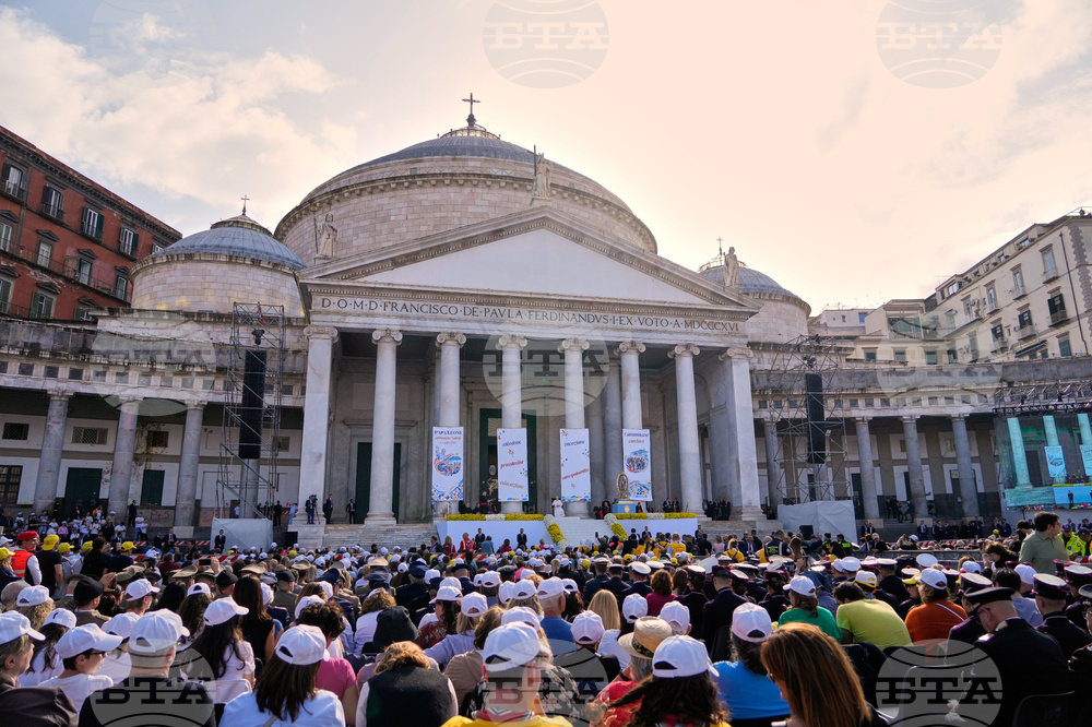 Italy Pope Naples