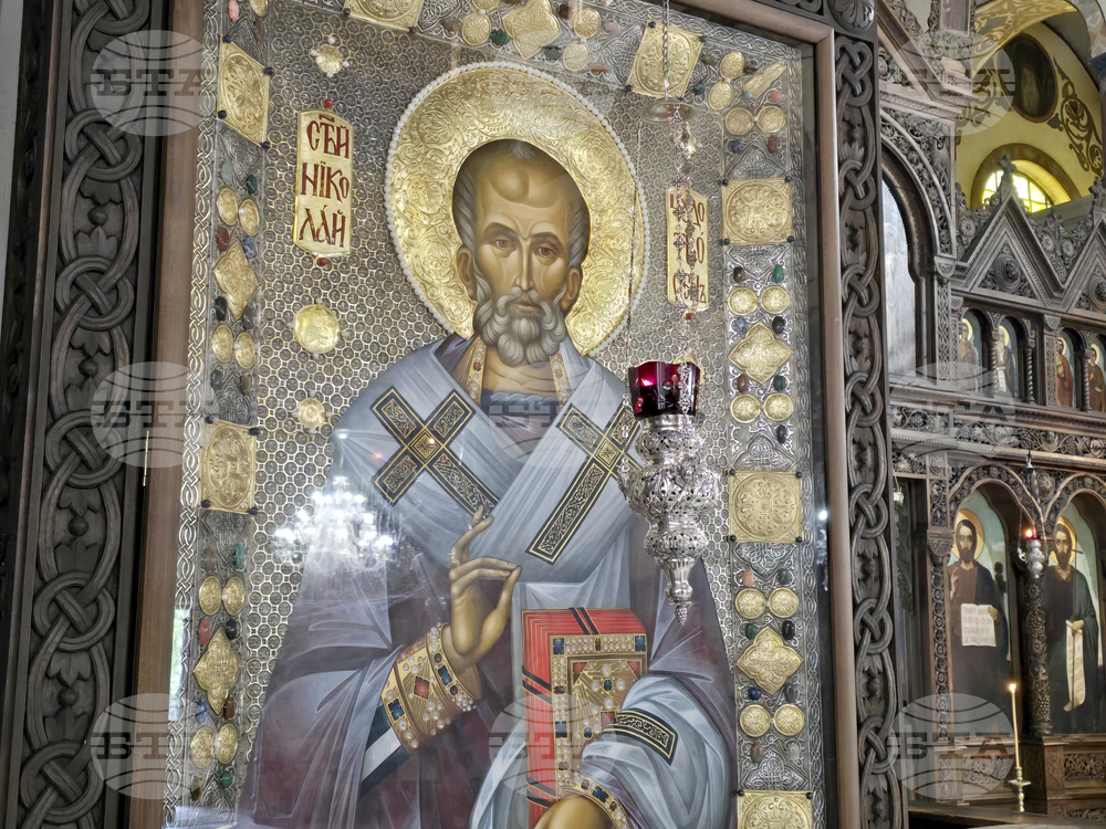 Видин - храм „Св. Николай Чудотворец“ - митрополит Пахомий - вечерня