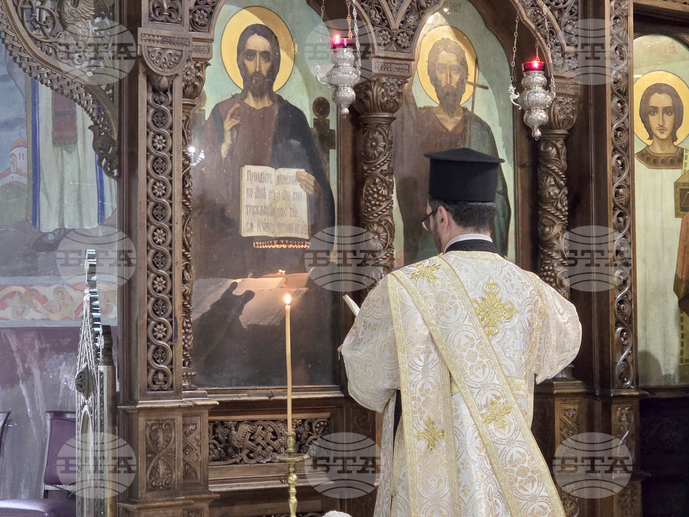 Видин - храм „Св. Николай Чудотворец“ - митрополит Пахомий - вечерня