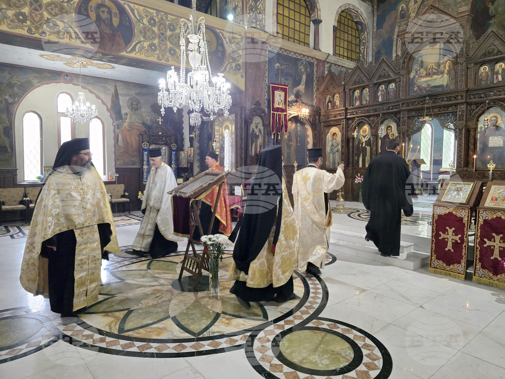 Видин - храм „Св. Николай Чудотворец“ - митрополит Пахомий - вечерня