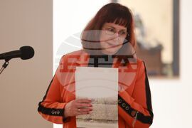 Институт за изследване на изкуствата - Бисерка Пенкова - сборник - годишнина - Анна-Мария Тотоманова